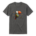 Un T-shirt charbon à manches courtes et col rond, orné d'un motif représentant un oiseau excentrique sur le devant.