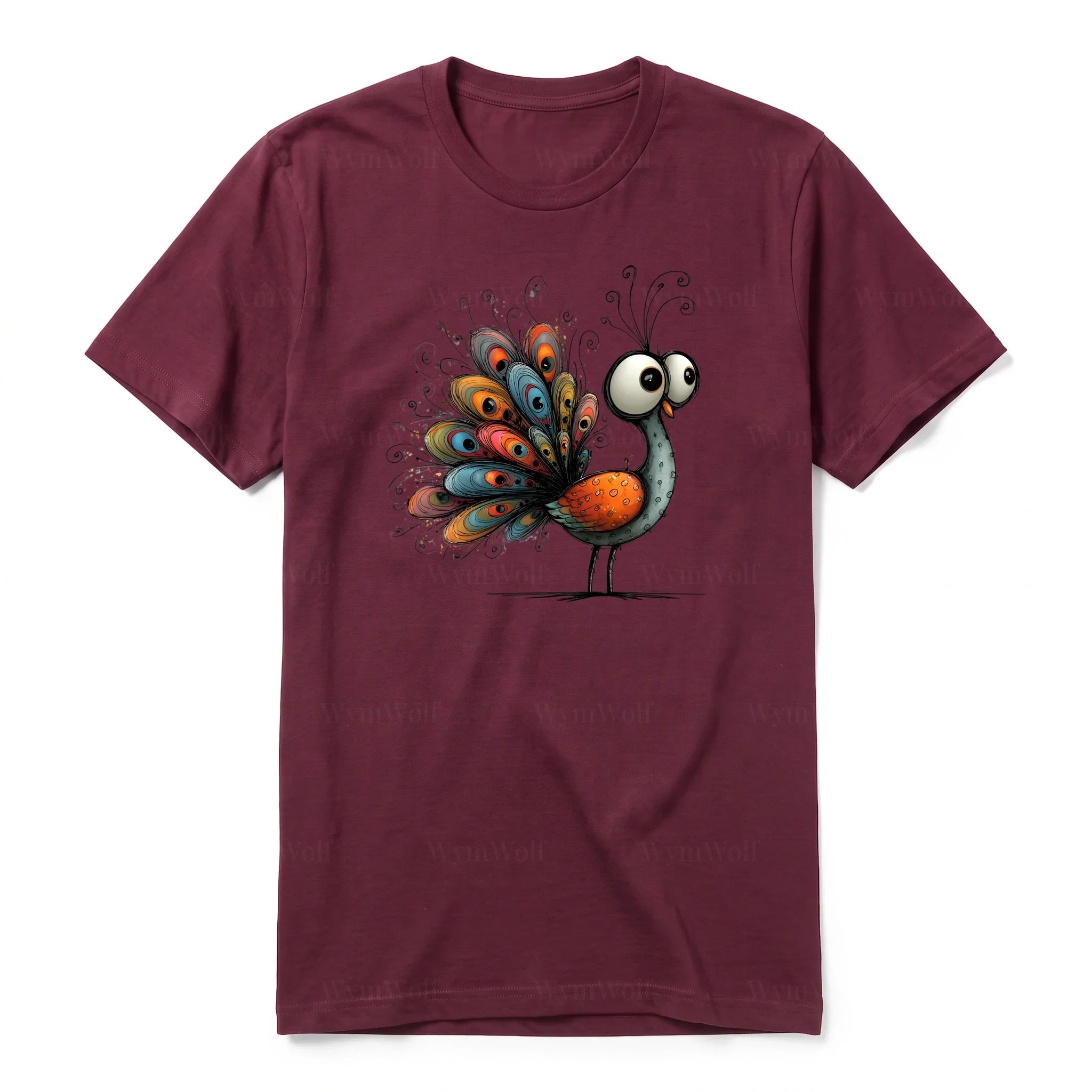 Un T-shirt marron à manches courtes et col rond, orné d'un motif représentant un oiseau excentrique sur le devant.