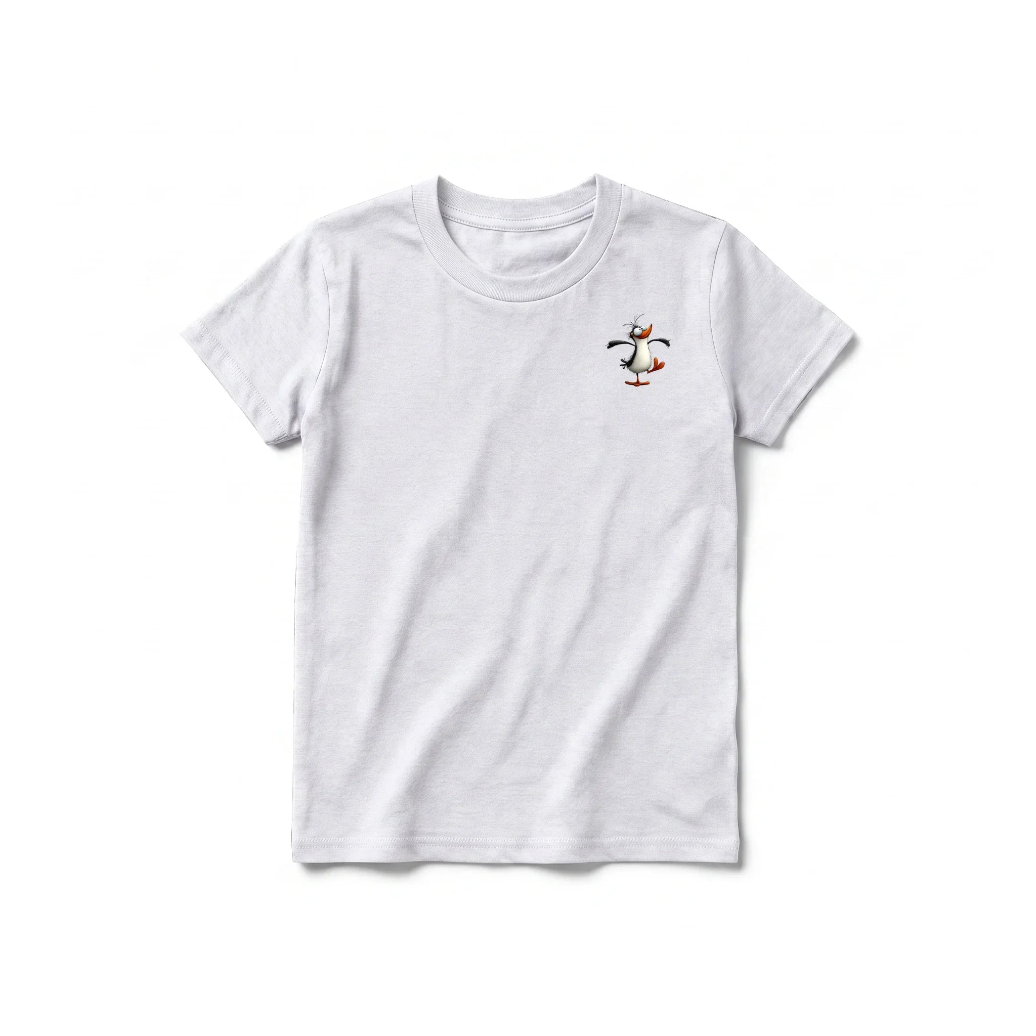 Un T-shirt gris cendré à manches courtes et col rond pour jeune, orné d'un motif représentant un oiseau excentrique sur la poitrine gauche.