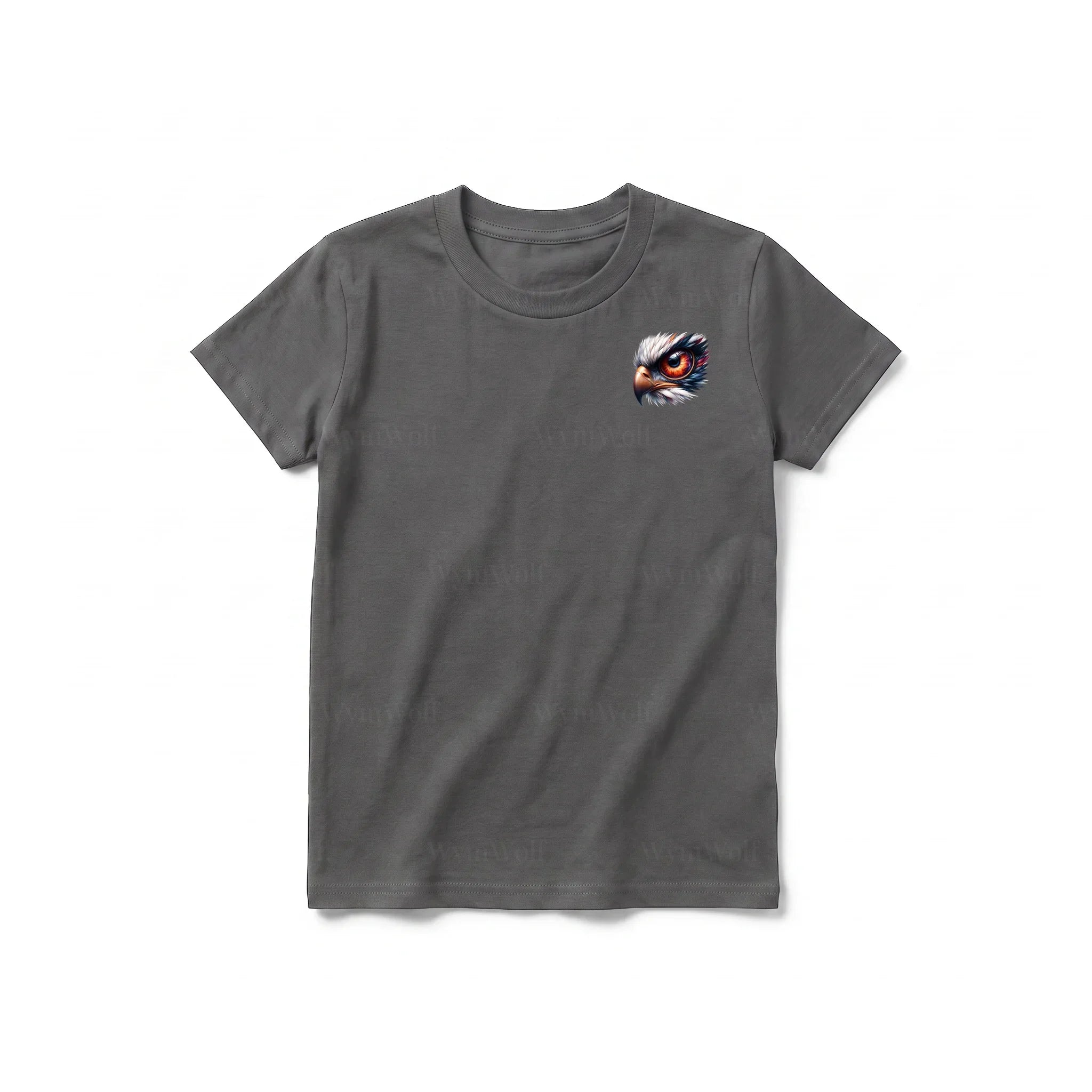 Un T-shirt charbon à manches courtes et col rond pour jeune, orné d'un motif représentant un animal de la faune sur la poitrine gauche.