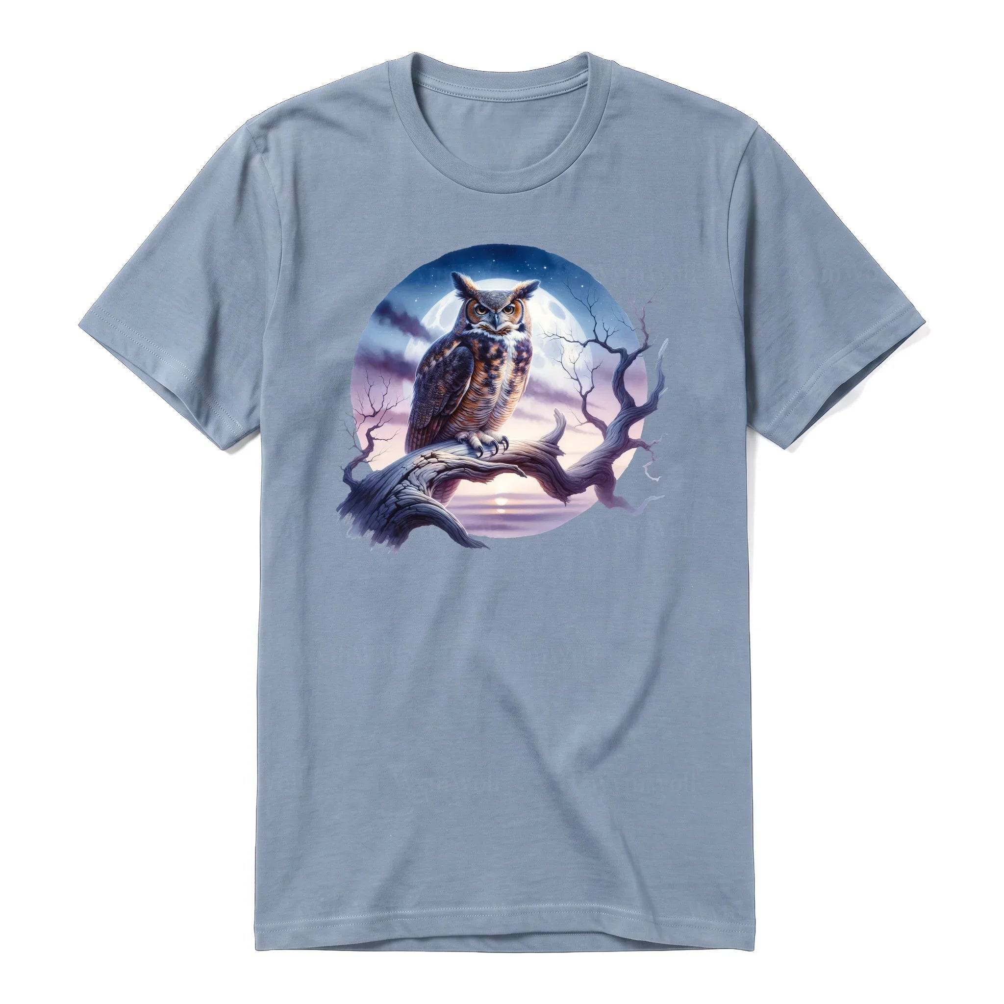 Un T-shirt steel-blue à manches courtes et col rond, orné d'un motif représentant un animal de la faune sur le devant.
