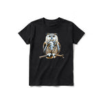 Un T-shirt noir à manches courtes et col rond pour jeune, orné d'un motif représentant un animal de la faune sur le devant.