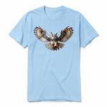 Un T-shirt poudre à manches courtes et col rond, orné d'un motif représentant un animal de la faune sur le devant.