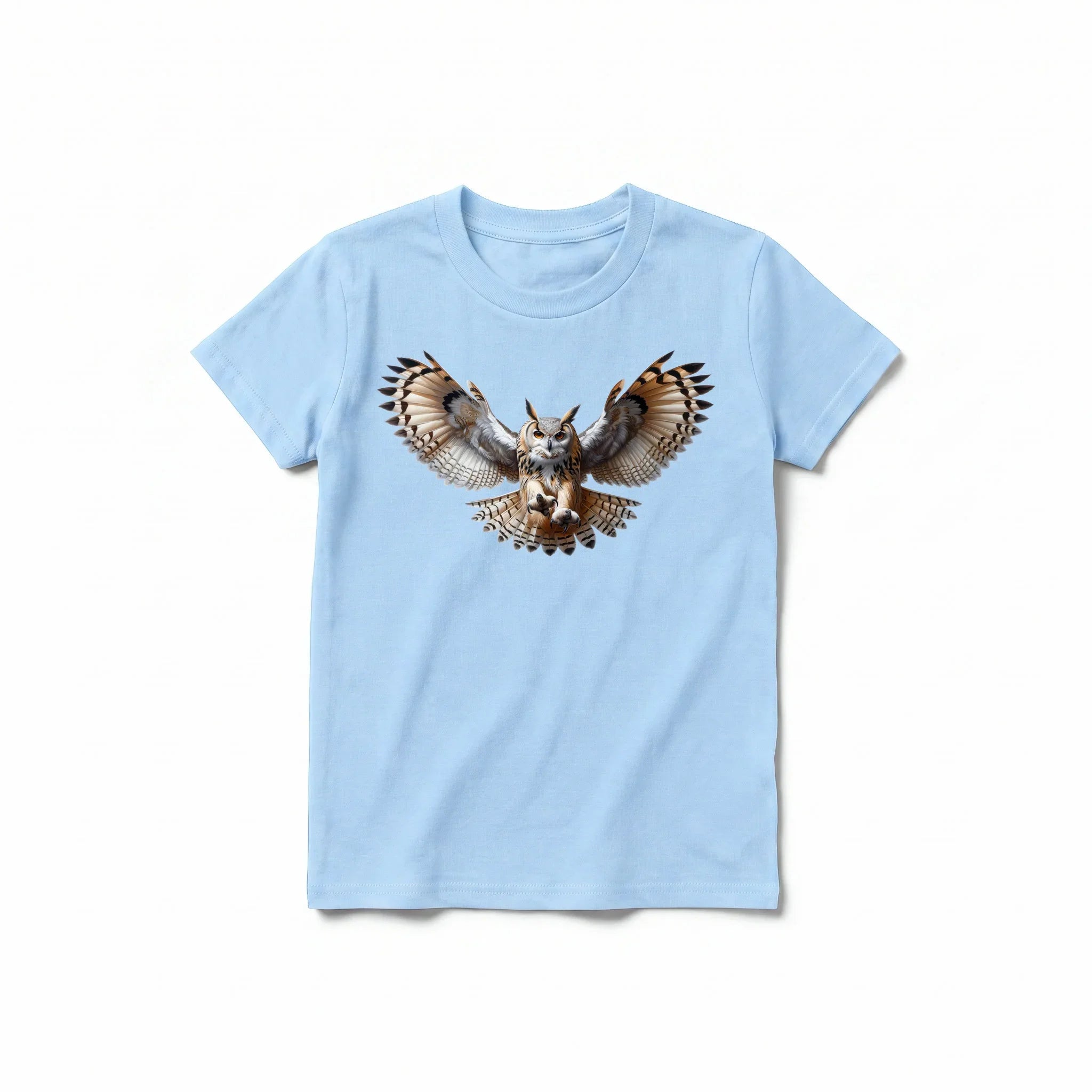Un T-shirt poudre à manches courtes et col rond pour jeune, orné d'un motif représentant un animal de la faune sur le devant.